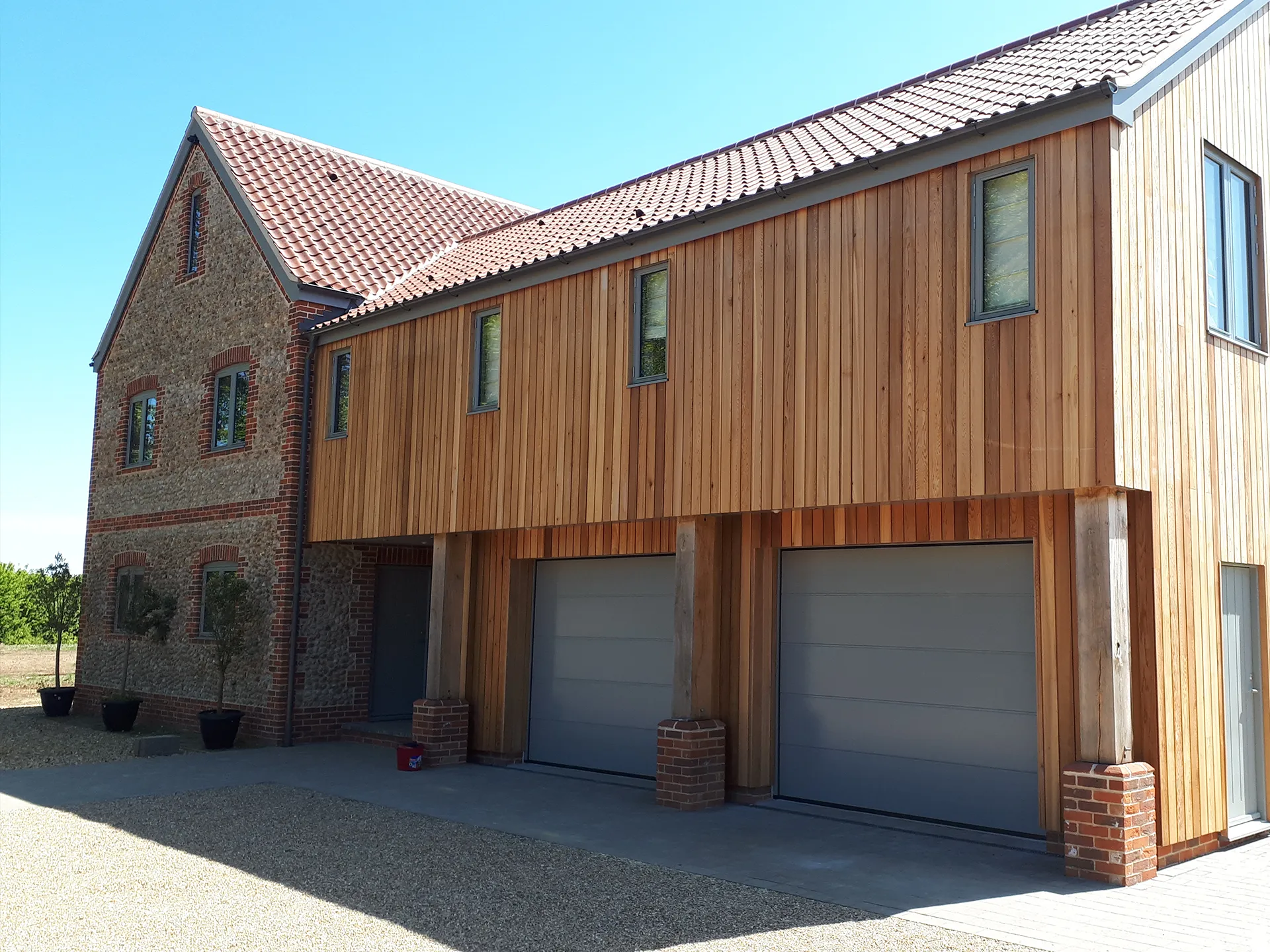 10 Dean Farrar Street